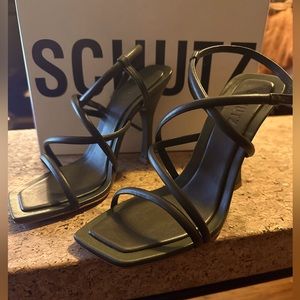 Schutz Lovi Leather Sandals 8-Green